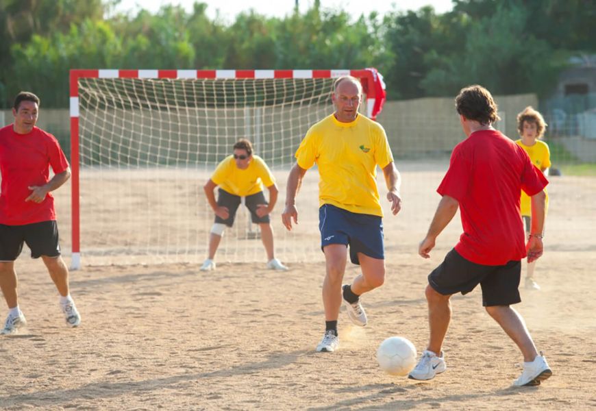 Instal·lacions esportives · Instalaciones Alannia El Pinar