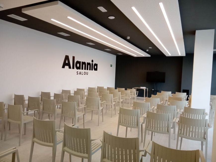 Meeting Room · Instalaciones Alannia Salou